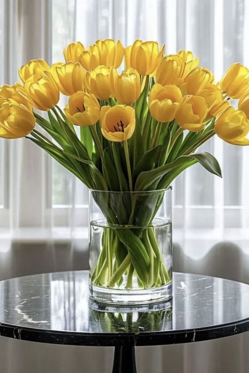 20 Piece Yellow Tulip -With Vase
