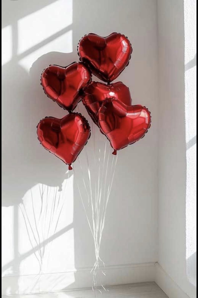 5 Piece Foil Heart Shape Balloon -Helium Filled
